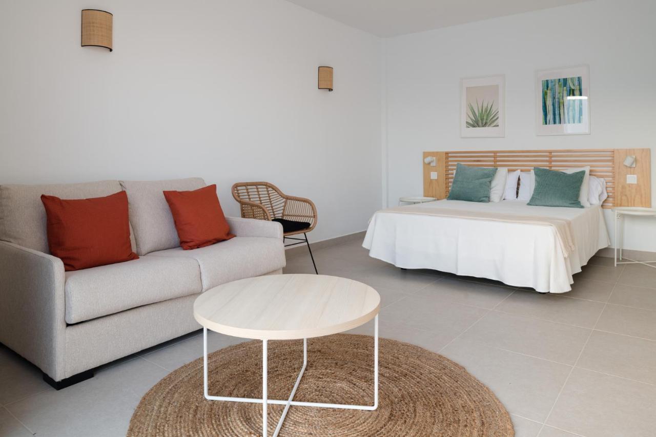 Villas Altos De Lanzarote Плая Бланка Екстериор снимка