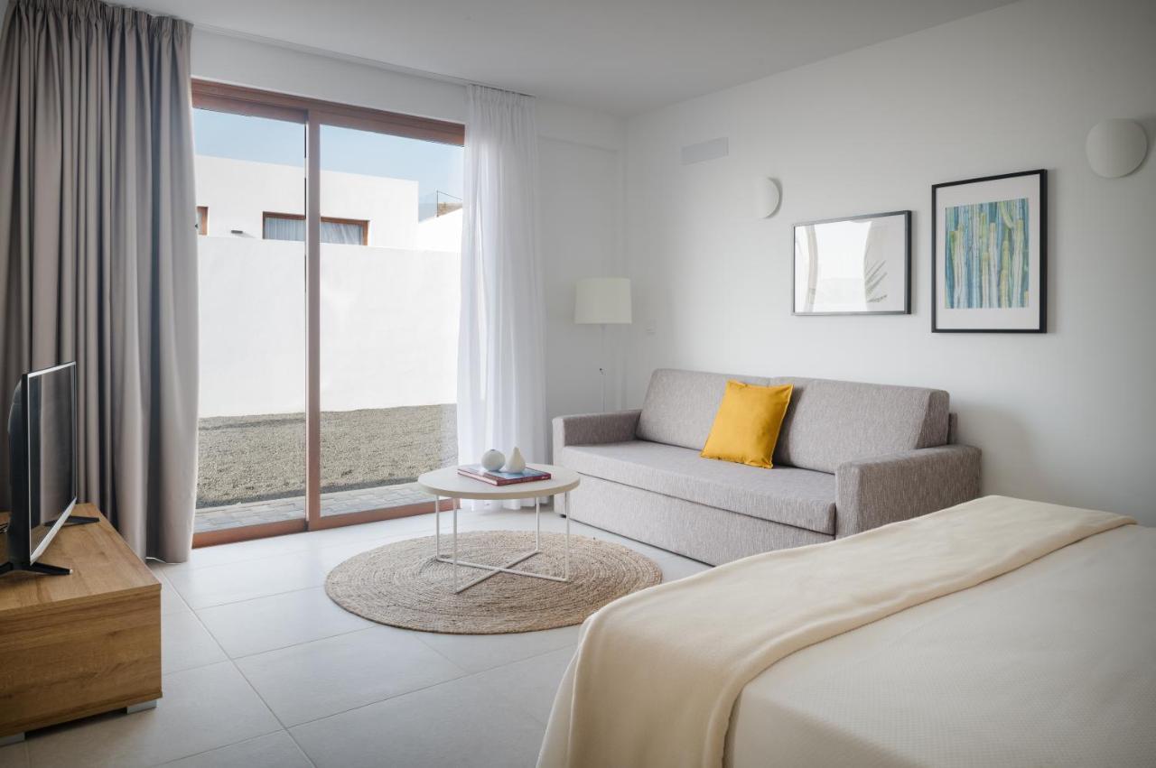 Villas Altos De Lanzarote Плая Бланка Екстериор снимка